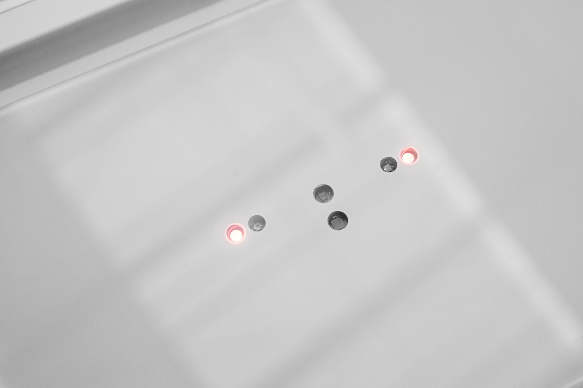 Lando Glass Gesture Control White