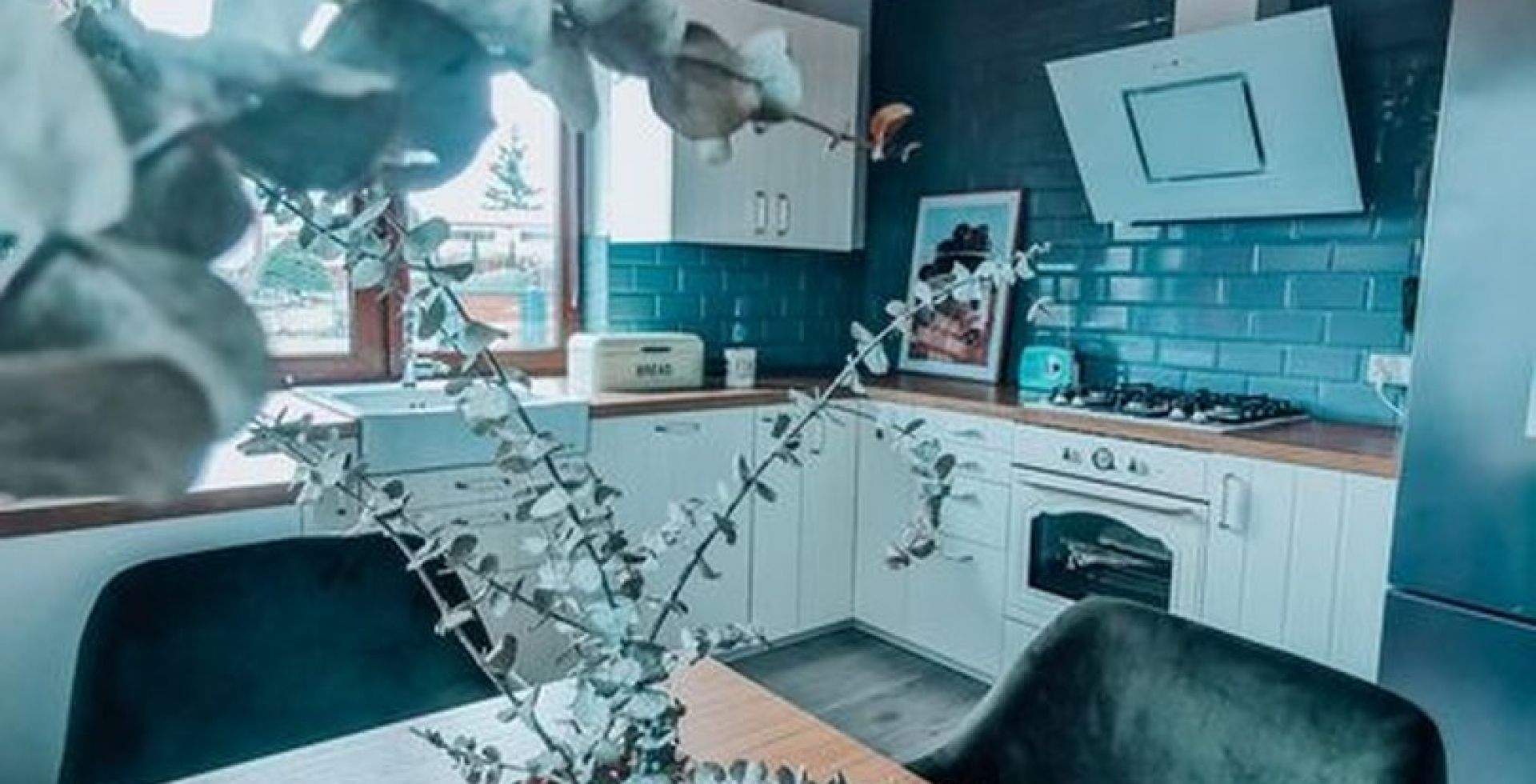 Digestor komínový Adria White - Biely - Usporiadanie 2